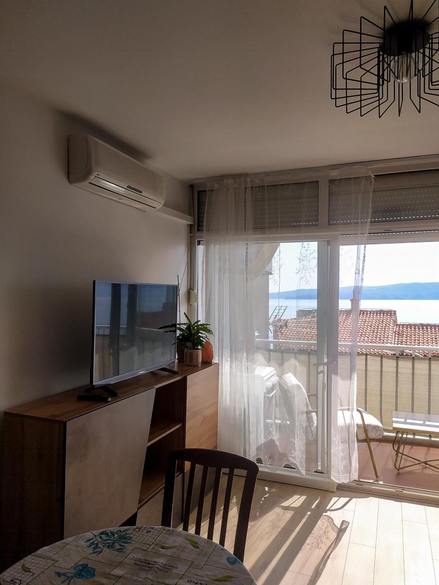 Novouredeni Stan S Balkonom I Pogledom Na More Senj  Extérieur photo