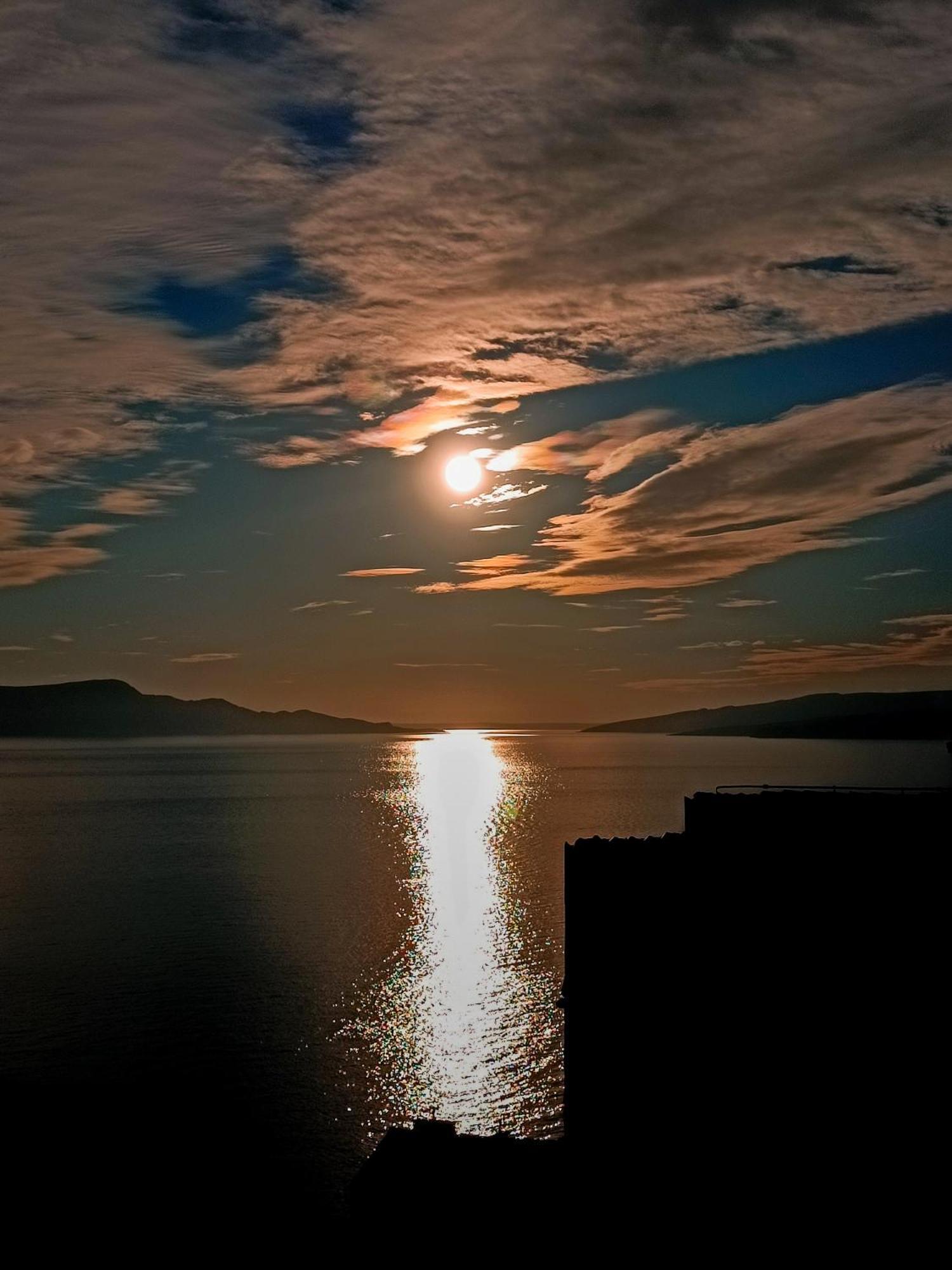 Novouredeni Stan S Balkonom I Pogledom Na More Senj  Extérieur photo