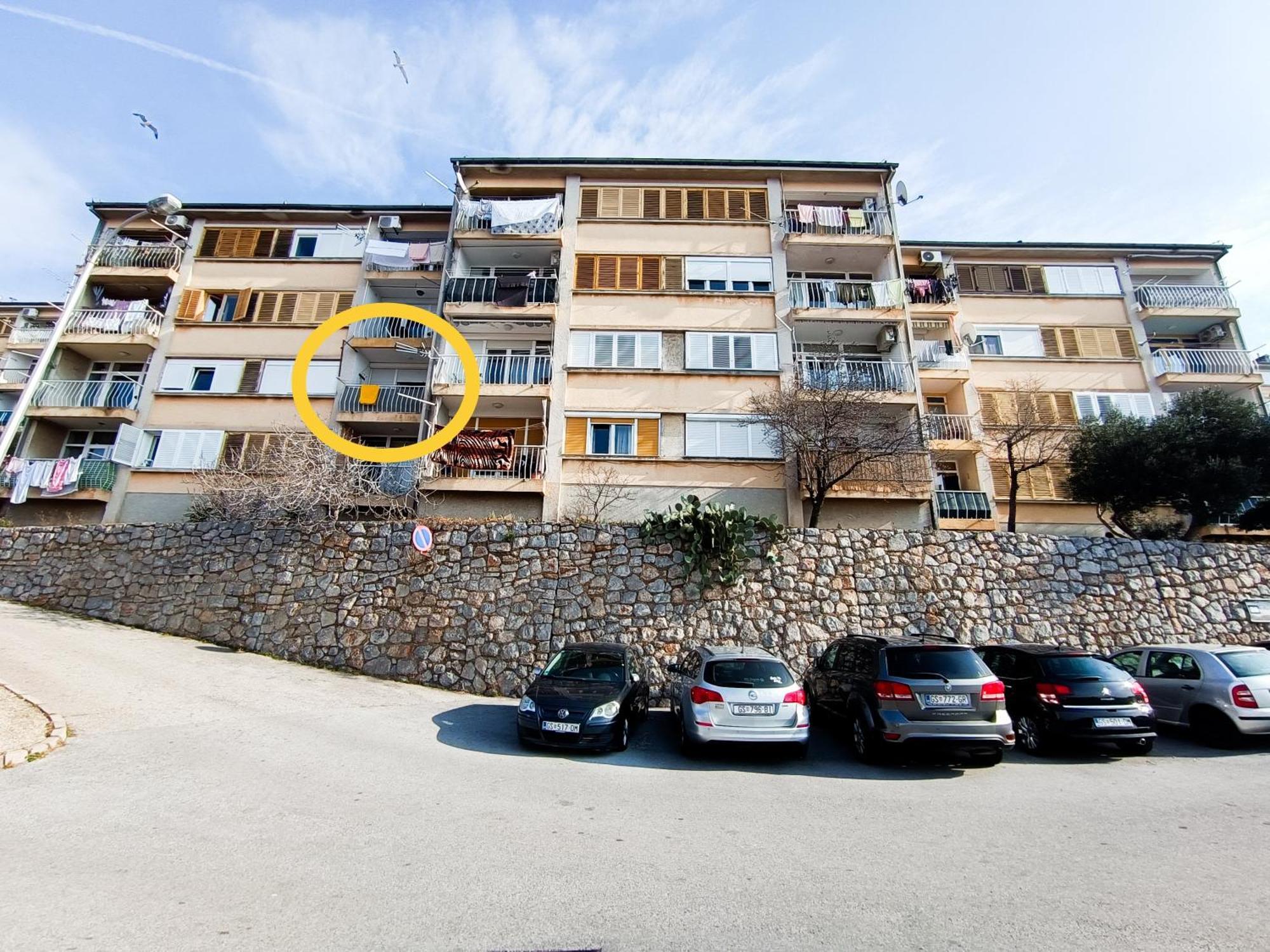 Novouredeni Stan S Balkonom I Pogledom Na More Senj  Extérieur photo