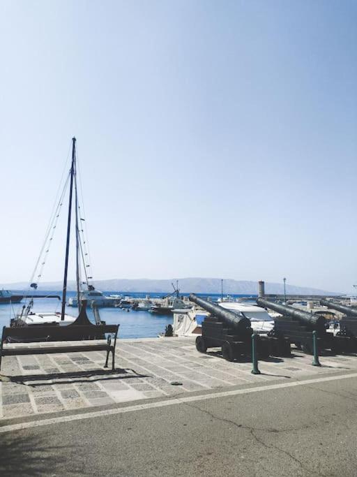 Novouredeni Stan S Balkonom I Pogledom Na More Senj  Extérieur photo