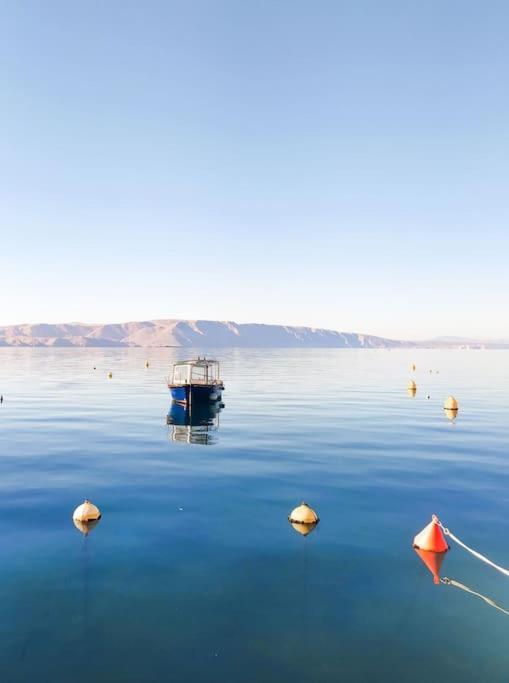 Novouredeni Stan S Balkonom I Pogledom Na More Senj  Extérieur photo